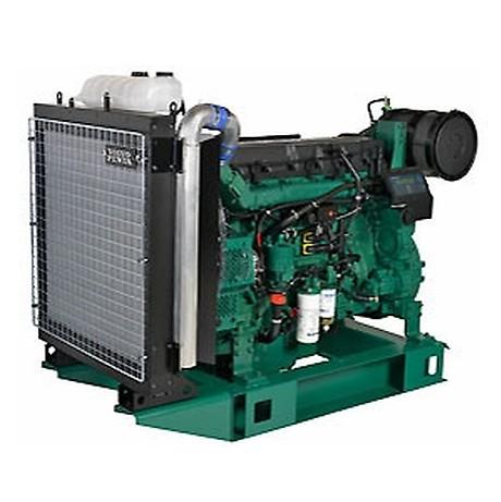 Motore Marca Motore Modello Versione Livello emissioni gas di scarico Sistema di raffreddamento Numero e disposizione cilindri Volvo TAD1342GE 50 Hz Stage II Acqua 6 in linea Cilindrata cm³ 12780