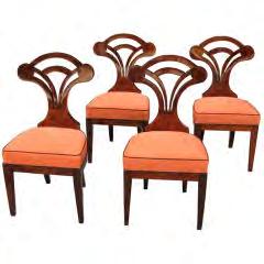Varie tipologie di sedie di Danhaiser Vetrina a
