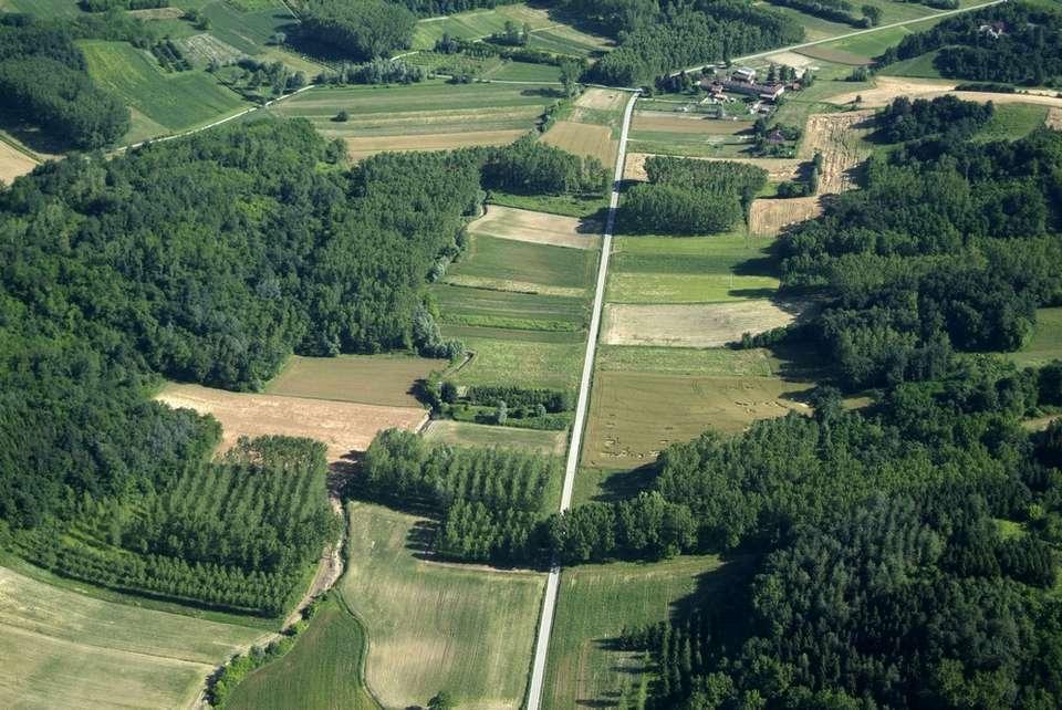 IL BISOGNO DI PAESAGGIO Il paesaggio è un bisogno sociale: cerchiamo TUTTI di vivere e soprattutto di passare il