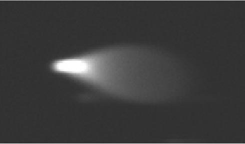 superficie corneale andando a focalizzare ad altezze differenti rispetto l asse ottico. L immagine risultante si dice abbia l aspetto di una cometa. (Fig.13) (Carnevali, 2011) Fig.