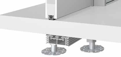 Sezione verticale versione a spingere 9 PORT TTENTE section to push version 10 18 a pannello in tamburato 5 mm su portale 5 8 X X + 8 5 16 HINGED DOOR 5 mm honeycomb panel on portal 6 Disponibile sia