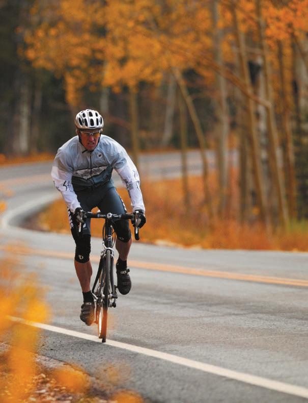 Road MTB Buona partenza La nuova collezione di biciclette Giant è stata progettata perchè possiate andare in qualsiasi posto, dalle strade di pianura fin su in cima alle montagne, indipendentemente