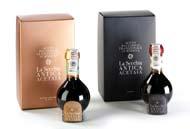 Aceto Balsamico Tradizionale di Modena Duetto Scatola, rivestita in tela,