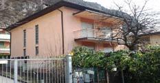 TRENTO località Melta, via Logetta si vende casa singola, con ampio giardino privato e parcheggio, costituita da grande deposito nell interrato di mq 180, 2 garage, e due ampie cantine.