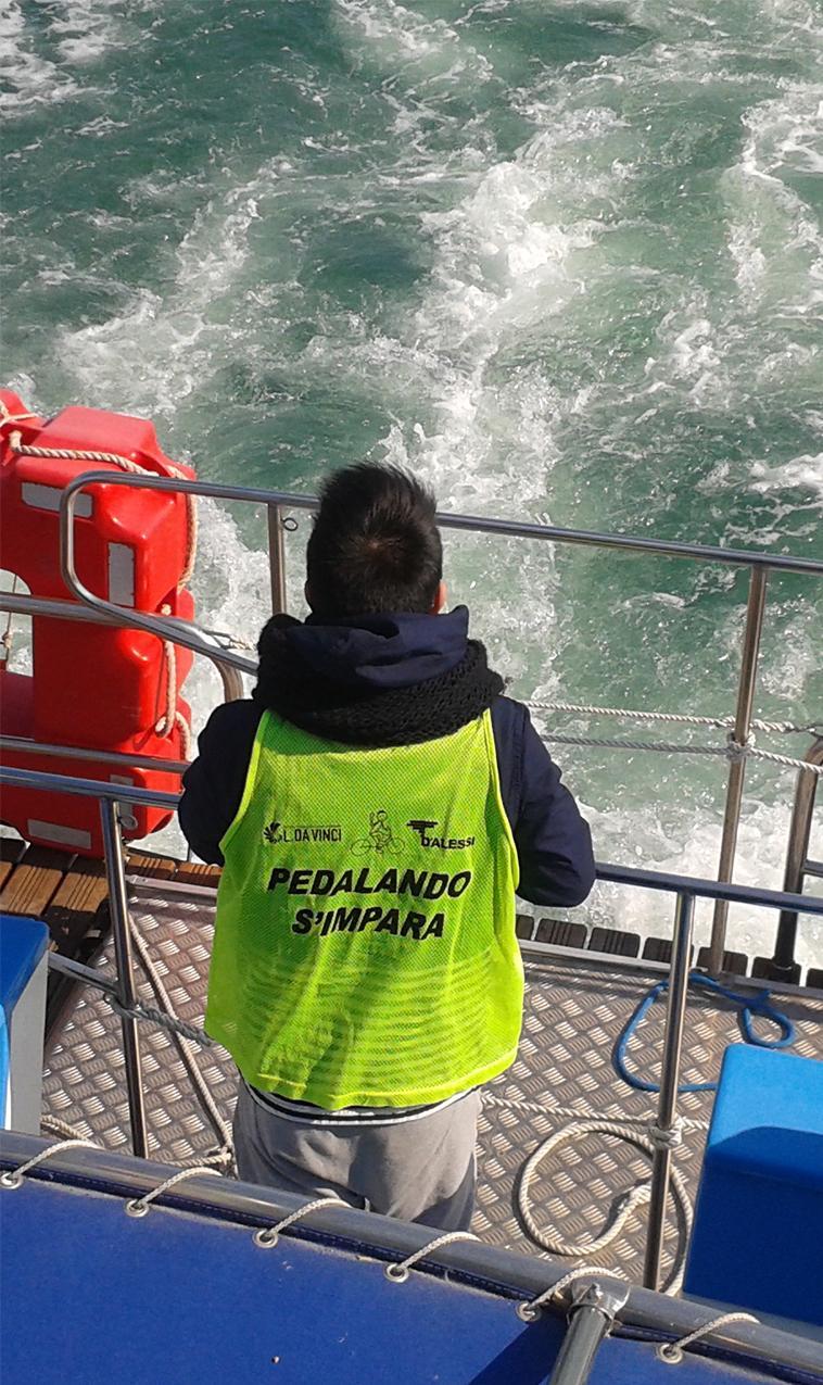 INFORMAZIONI UTILI Informiamo che nel tratto GRADO-MARANO LAGUNARE-LIGNANO per il trasporto biciclette con la barca è possibile rivolgersi alle seguenti aziende: BATTELLO SANTA MARIA Santa Maria s.a.s. di Pavan Nico & C.