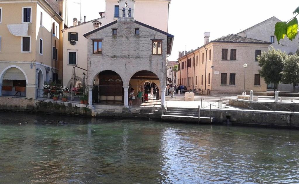 Vicino al Duomo vi è uno degli angoli più suggestivi della città: