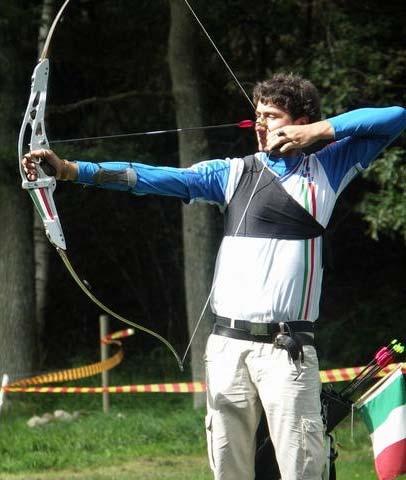 Assegnati anche i titoli assoluti ai Campionati Italiani Tiro di Campagna di Abbateggio, arrivano altre medaglie: Divisione Arco Nudo Maschile Giuseppe SEIMANDI - ARGENTO Squadra Maschile Giorgio