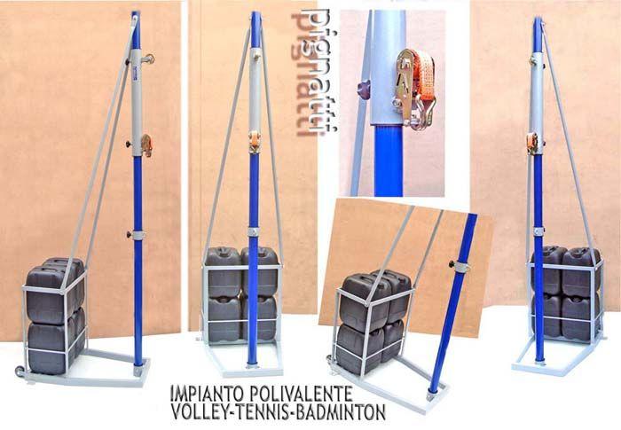 Pali volley regolamentari, graduzione telescopica dell'altezza, completi di macchinetta tendirete, modelli AUTOPORTANTI senza cavi di tesaggio: 4933 tipo POLIVALENTE VOLLEY-TENNIS-BADMINTON,