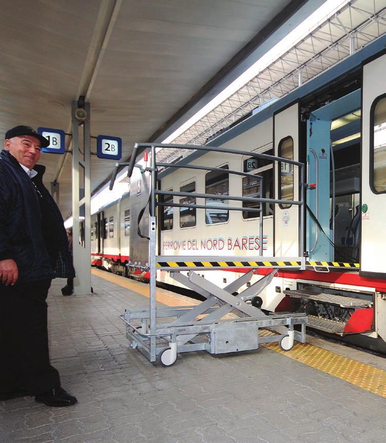 10 TRASPORTO PUBBLICO Le soluzioni per il trasporto pubblico spaziano dalle rampe singole alle piattaforme elevatrici mobili, fino a prodotti progettati specificamente.