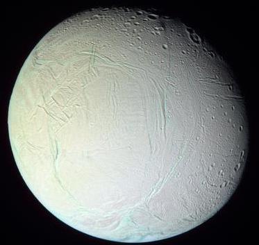 Encelado satellite di Saturno La sonda
