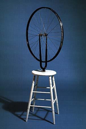 Marcel Duchamp, Ruota di bicicletta, 1913 Storicamente, il primo «ready-made» prodotto da Duchamp è stato «ruota di bicicletta».