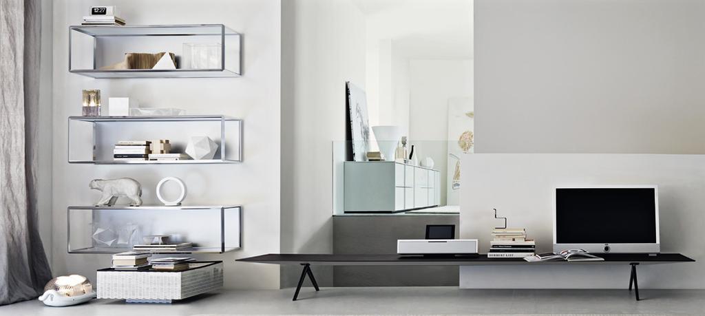 PASS-WORD 68 69 GRADO BOOKSHELF STRUTTURA ALLUMINIO LUCIDO, SCHIENALE LACCATO ARGENTO, PIANI VETRO ACIDATO PANCA HI-TECH PIANO EUCALIPTO, PIEDI CROMO NERO CONTENITORE NIGHT&DAY LACCATO OPACO