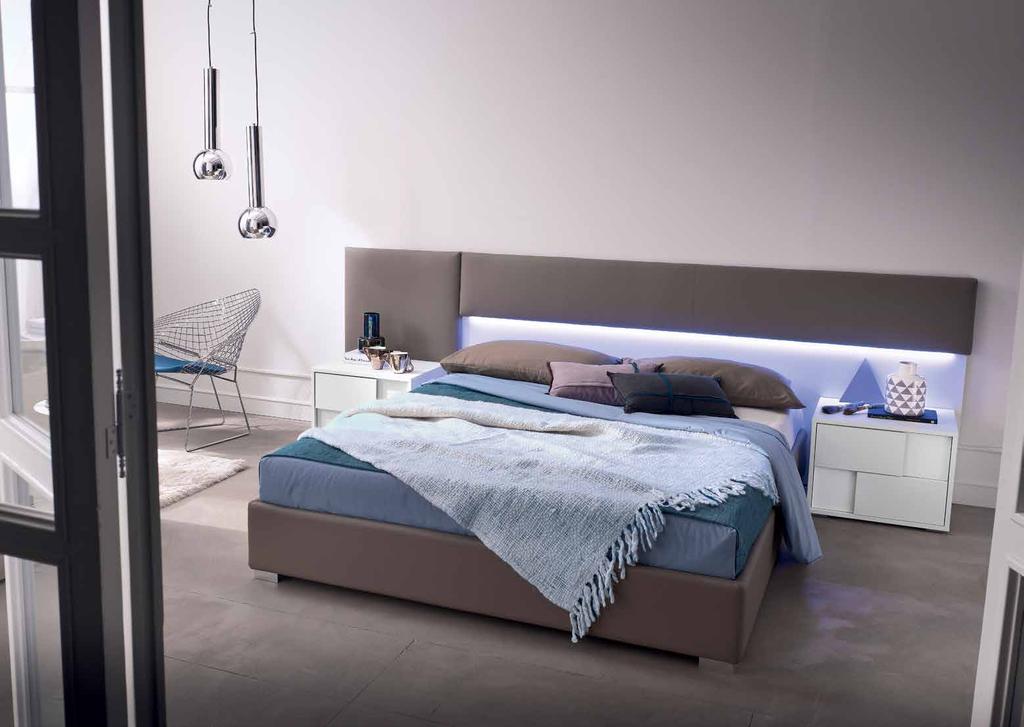 letti legno wooden beds plain soft letto plain soft bianco opaco con pannello imbottito ecopelle start fango, gruppo flap