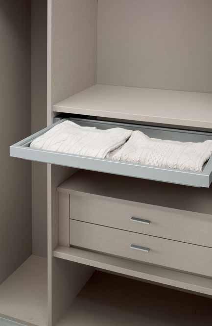 2 drawer chest and pull-out shelf (detail) tris armadio 2 ante scorrevoli da 135