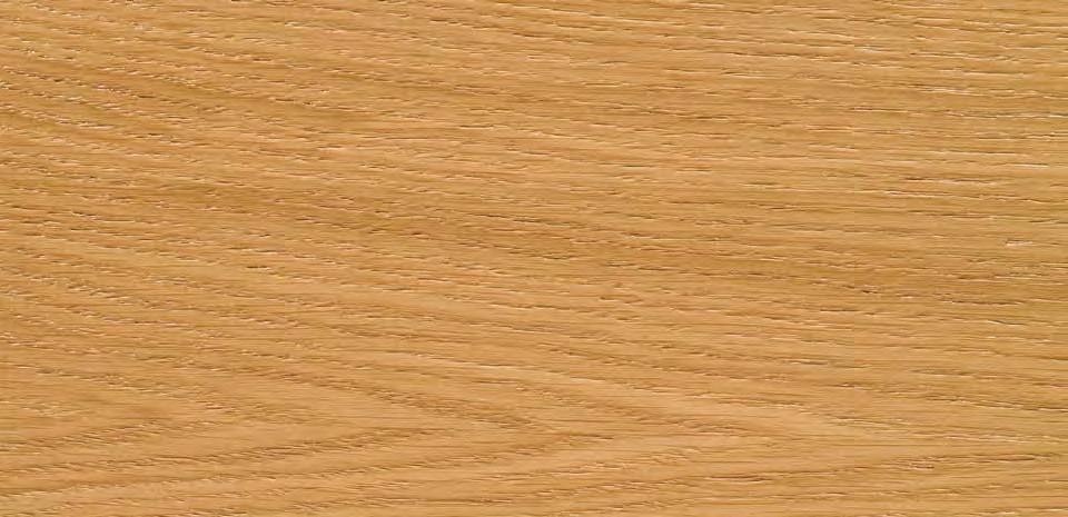 Delicate and elegant, with its lines just slightly in relief, oak wood is very much valued for its pleasant and natural