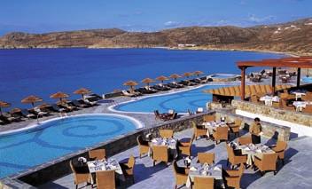 GRECIA - MYKONOS Royal Myconian Resort & Thalasso Spa Camera doppia A tutti i clienti Best Tours l albergo offre 3 ore di Thalassoterapia ogni giorno dalle 14 alle 17 per