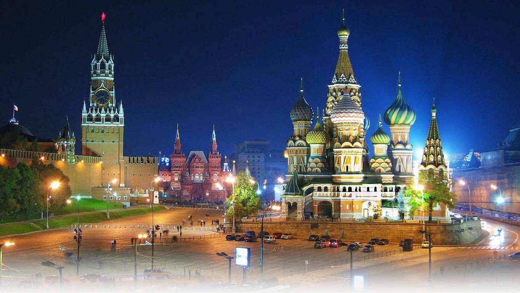 INVERNO 2017/2018 CAPODANNO A SAN PIETROBURGO e MOSCA 8 giorni/7 notti San Pietroburgo, sulle tracce della Russia degli zar, con i suoi palazzi aristocratici, i musei, i teatri e i ristoranti sempre