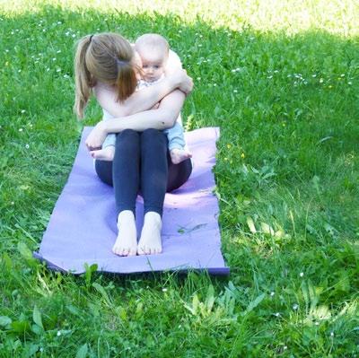 Yoga mamma bebè Quando Dai sei mesi Equilibrio Lo yoga Questi due corsi sono studiati per mamme e bambini insieme fin da