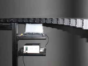 Il goniofotometro, strumento principale di questo laboratorio, è dotato di sonde ad altissima precisione (±0,01 Lux), integrate con un sistema otticotelescopico che rende la sorgente di acquisizione