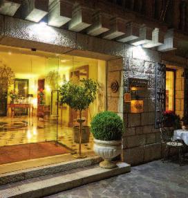 Delizioso boutique hotel situato in un palazzo patrizio sapientemente arredato in tipico stile veneziano.