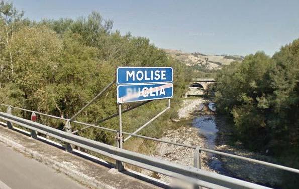 PONTE 13 ARCHI A CELENZA VALFORTORE (FG) UBICAZIONE E CARATTERISTICHE GEOMETRICHE Il ponte è realizzato sull alveo del fiume Fortore al confine tra Puglia e Molise e dista circa 5 Km dal centro