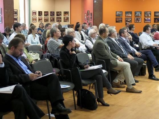 Durante la conferenza è stato discusso il ruolo dell'agricoltura nella protezione del suolo e dell'acqua con alcune presentazioni sui temi dell erosione in agricoltura e delle sfide legate alla