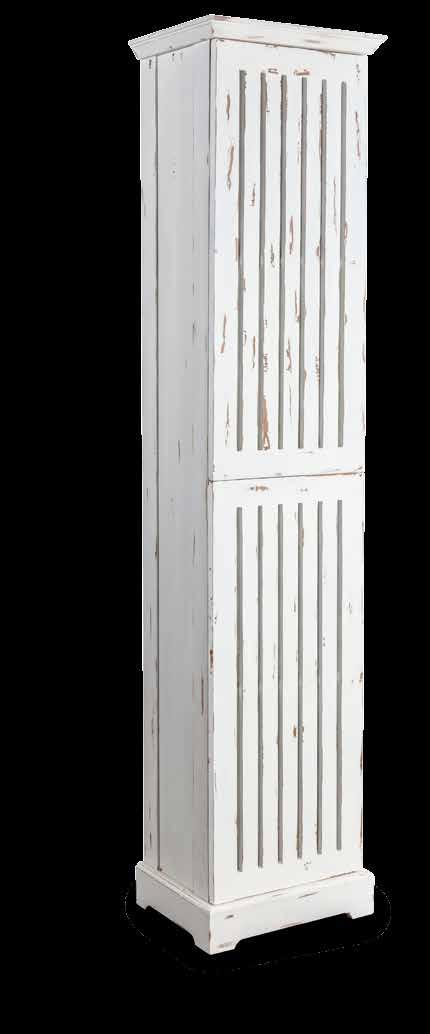 URBAN COTTAGE CABINET URBAN COTTAGE CP872 Cabinet in legno di teak e struttura in essenze tropicali. Trattato e verniciato bianco opaco, con 4 ripiani e 2 sportelli.