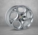 Cerchi da 18" con pneumatici 225/40 18'' bruniti a raggi 650 5FB 18'' neri a 5 fori 650 solo con 7HP 18'' a raggi