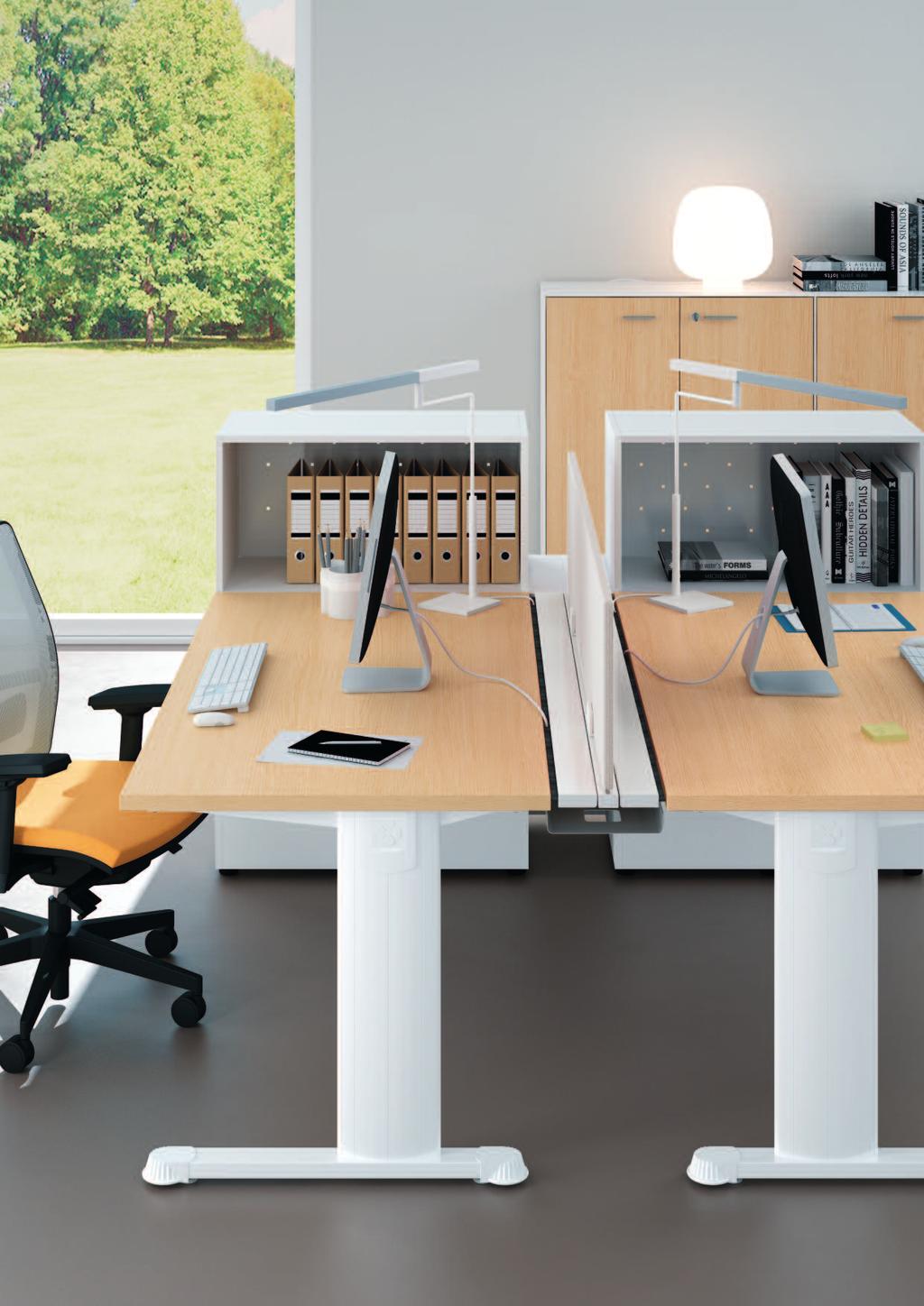 ModelloIdea+jet Interpretare la superficie di lavoro coniugando spazio e mobili contenitori.