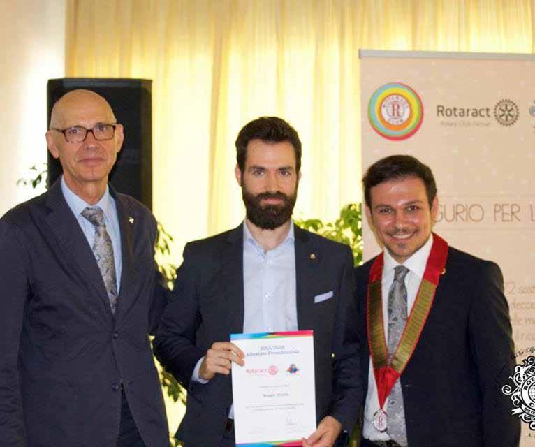 Noi vogliamo questa vittoria, l aumento dell organico effettivo e dell aggiornamento dei dati societari sul portale del Rotary International.