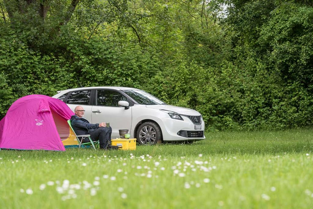 Brillante compatta sbarazzina La Suzuki Baleno ha un aspetto gradevole.