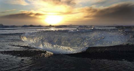 ISLANDA PARTENZE GARANTITE INVERNO 2017-2018 Tour di Gruppo in lingua ITALIANA 6 giorni / 5 notti Scopri le bellezze naturali della costa meridionale d Islanda icebergs, sorgenti calde e vulcani