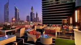 Dubai World Trade Centre, 4 ristoranti, una piscina all'aperto e ampie sale riunioni.