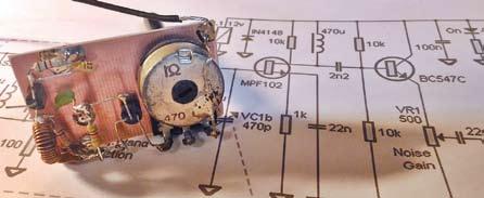 Amplificatore RF di fase a guadagno variabile regolabile nell amplificatore del segnale Noise, gioca un ruolo nell ottenimento del risultato finale, in funzione delle differenze di guadagno delle due