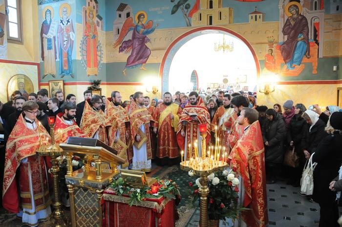 Dopo la funzione si è tenuto un ricevimento festivo nella sala del refettorio della chiesa.