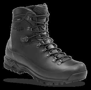 Thanks to its upper in water repellent full grain leather, Footwear and its technologies inside black hunter is suitable for tough use.