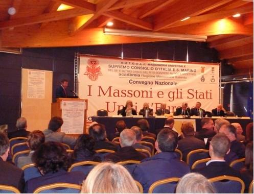 Nei saloni del Grand Hotel Tiziano di Lecce si è svolto il Convegno Nazionale sul Tema I Massoni e gli Stati Uniti d Europa.