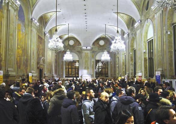 incontro di tradizioni e culture diverse e crocevia di scambi e centro di cultura e socialità.