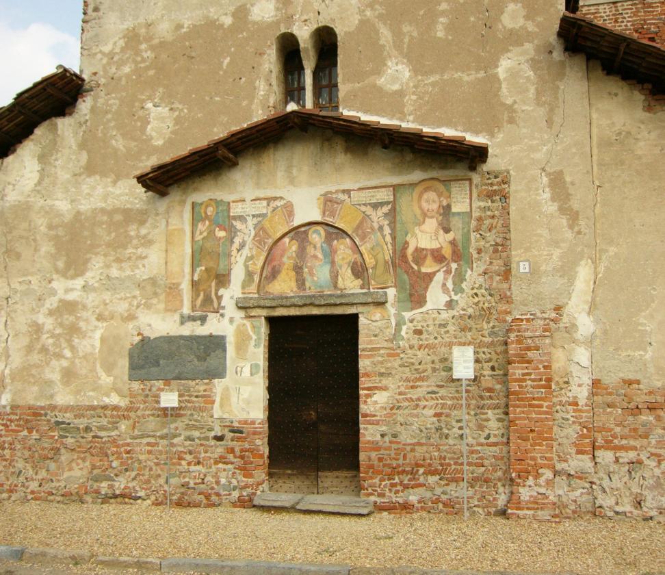 Affreschi della facciata Nel 1359, il fratello (confratello? appartenente quindi a una confraternita laica?