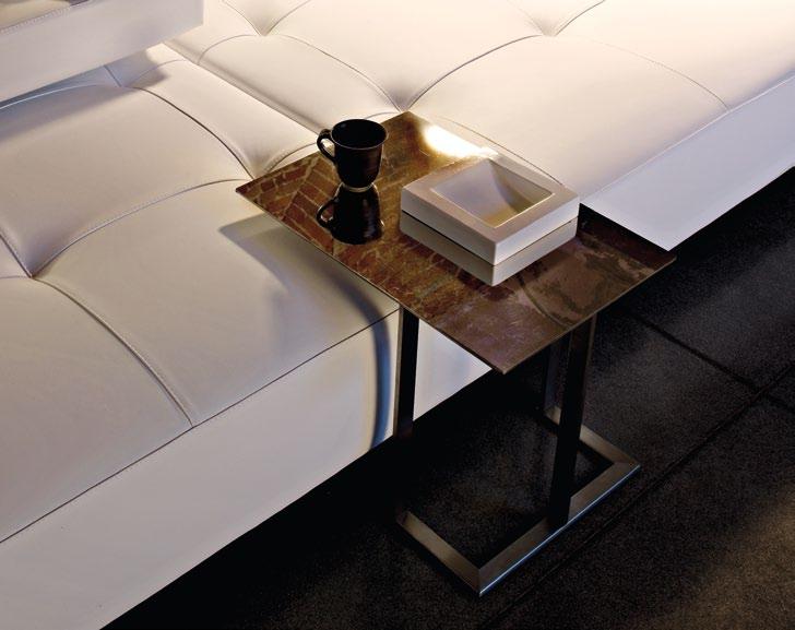 032701 57 [22 1/2"] Occasional table Tavolino 35 [13 3/4"] Set of occasional tables usable as accessories to the sofa.