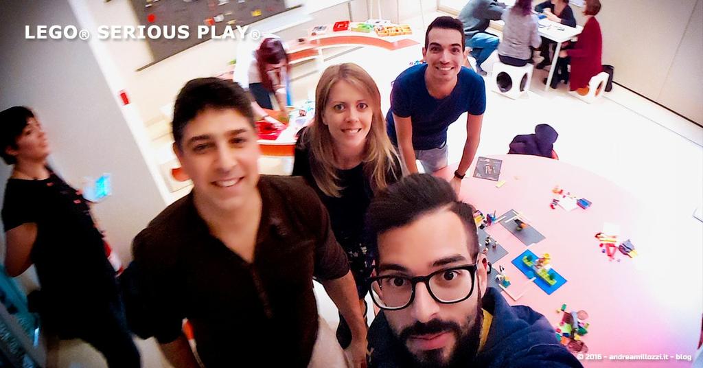 giocando KreyonDays In breve si tratta di uno dei modi più efficaci per trovare soluzioni creative a problematiche complesse: un problem solving collaborativo!