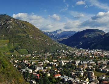 dell utilizzo delle energie rinnovabili e dell efficienza energetica in Alto Adige. Il TIS è il parco dell innovazione della Provincia Autonoma di Bolzano.