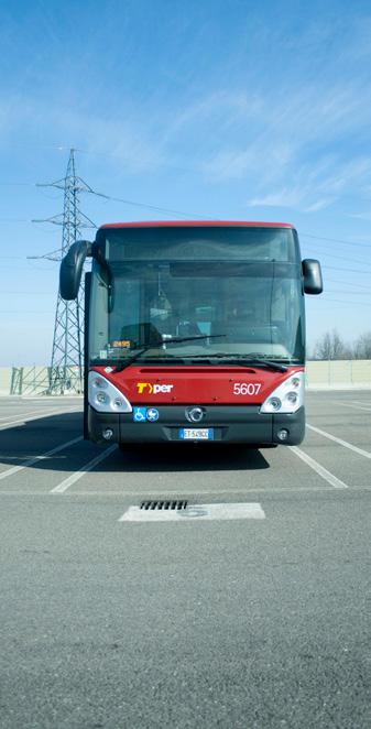 Le aziende TPER - Trasporto Passeggeri Emilia Romagna è l azienda di trasporto pubblico che svolge il servizio urbano nelle citta di bologna, Ferrara e Imola e il servizio suburbano ed extraurbano