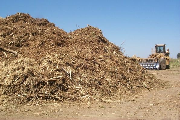 valvola Danfos; scambiatore termico di emergenza acqua/acqua Meccanizzazione dell alimentazione del combustibile Fornito anch esso dalla Kob ha una disposizione schematizzata in Figura 21.