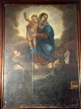 22 Figura 43 - Quadro San Francesco d'assisi Figura 44 - Quadro San Francesco d'assisi: particolare Al centro del quadro (Figura 43) si trova la Madonna con il Bambino in braccio, a sinistra è