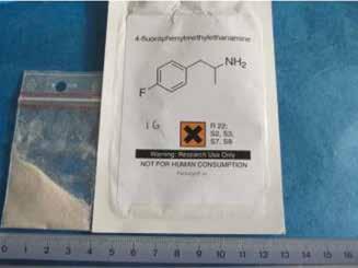 Figura 2: Immagine della bustina contenente 4-fluoroamfetamina (Fonte: Direzione Centrale per l Analisi Merceologica e per lo Sviluppo dei Laboratori Chimici - Ufficio Metodologie e tecnologie