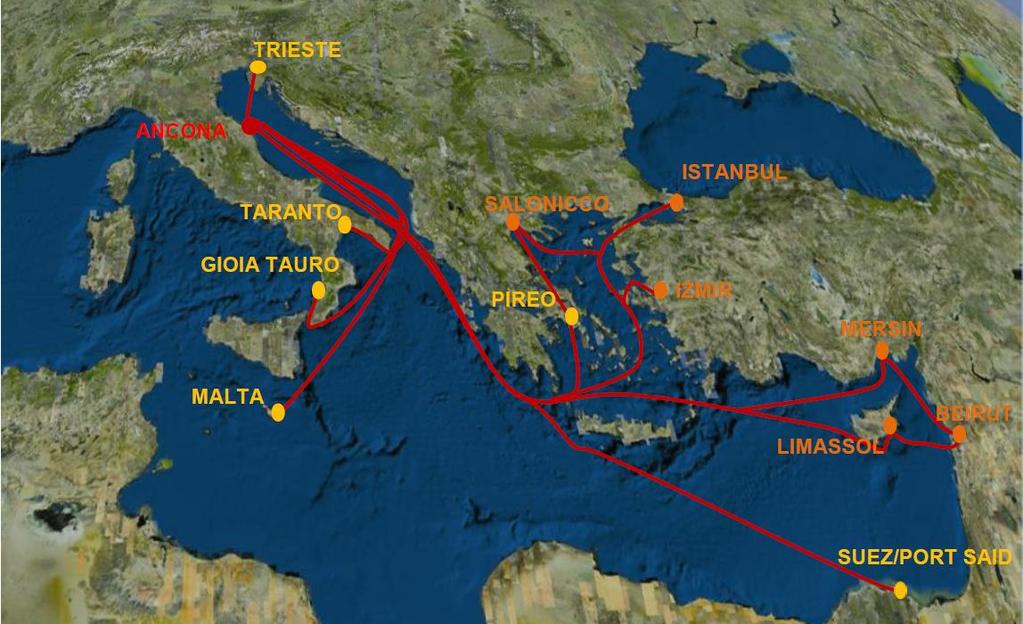 000 mq di piazzali per lo stoccaggio, Banchina 26 lunga oltre 300 metri e fondale -10,5 metri, operativa da settembre 2015 3