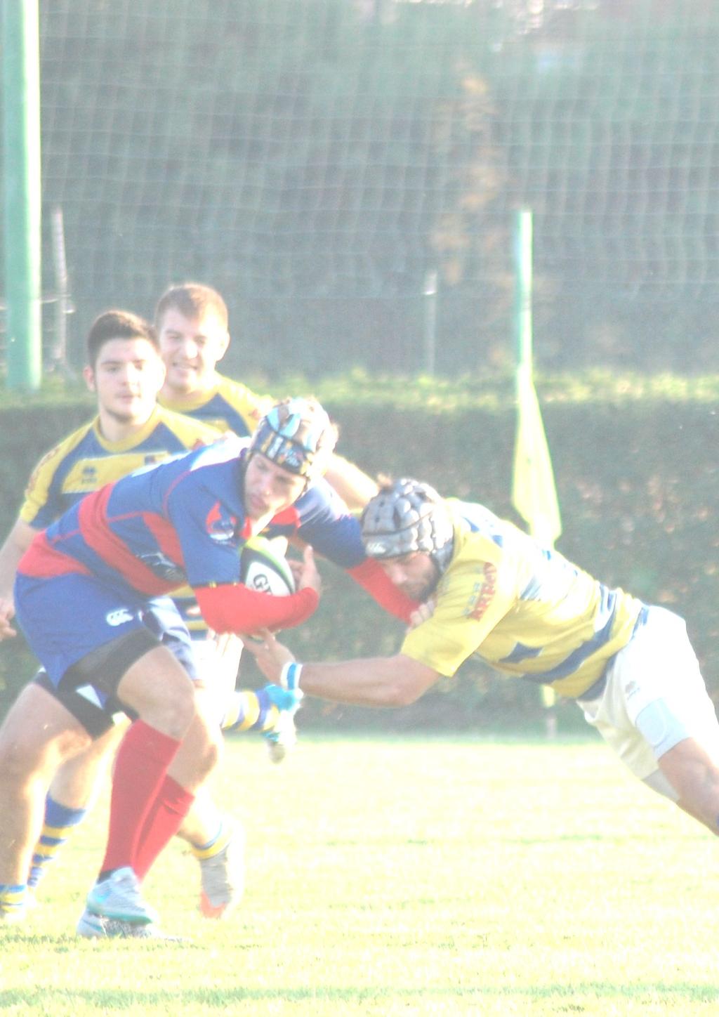 E adesso mettiamoci comodi. A casa in poltrona, o in Club House con gli amici e una pinta di birra. Irrompe il Sei Nazioni, e all Italrugby non dobbiamo far mancare il sostegno.