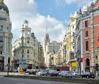 Spagna Barcellona Madrid Valencia Andalusia Documenti necessari: Per recarsi in Spagna serve solo una carta d identità valida per l espatrio.
