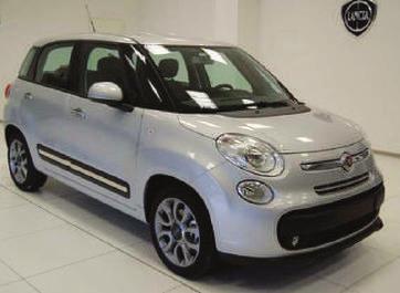 2015 15.547 km 14.950 ID: 47553 Manuale Euro 5 Colore: bianco gelato (pastello e CD-Radio Fiat 500L S2 1.